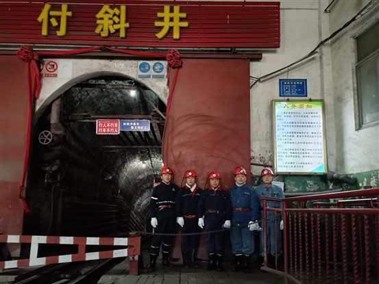 4b42d35579f6d4ad3fdf8596dc6c966