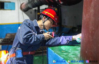 王祥7为了解决浪费水、循环水温度高、抽放量低这三个问题，王祥连续十多天都下到井下观察研究。