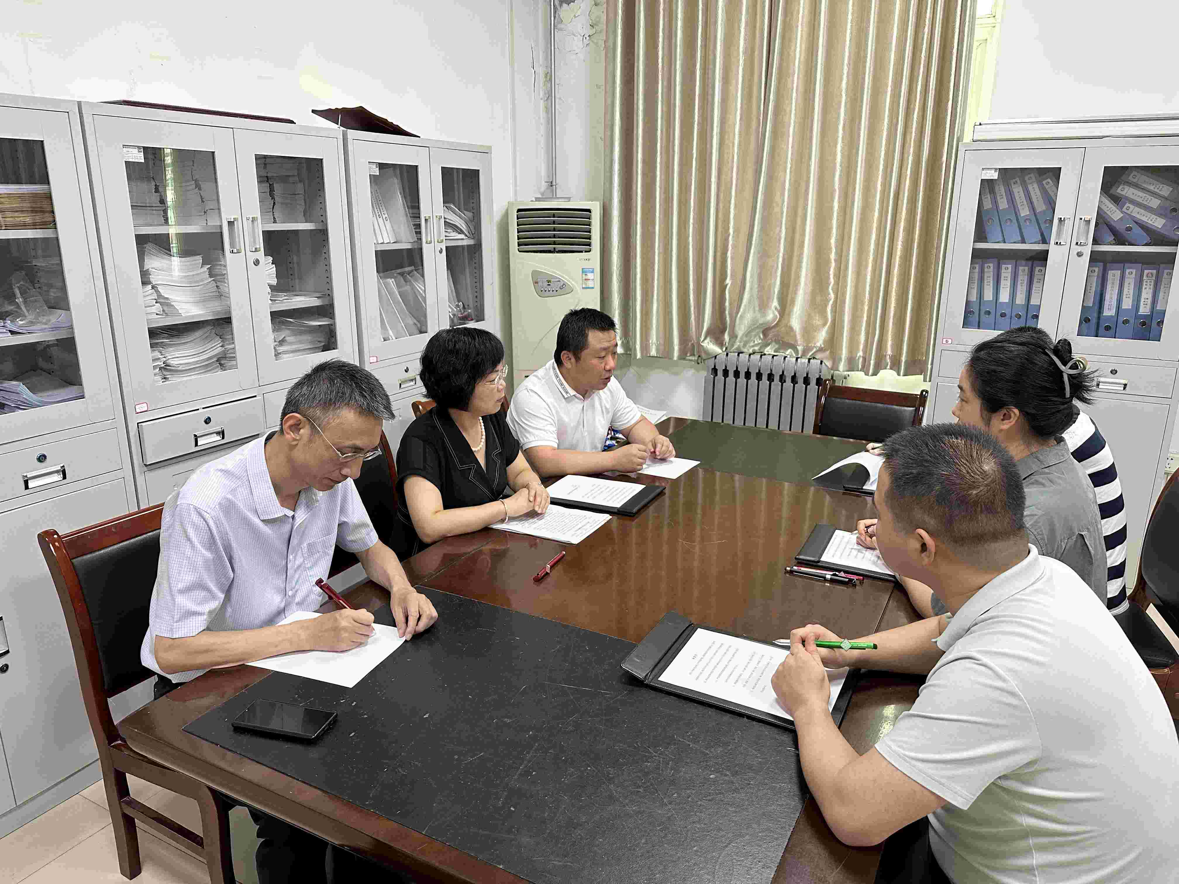 图片2.jpg 图片2.jpg